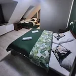 Wichrowe Wzgorza Oda ve Kahvaltı