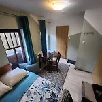 Wichrowe Wzgorza Oda ve Kahvaltı Karpacz